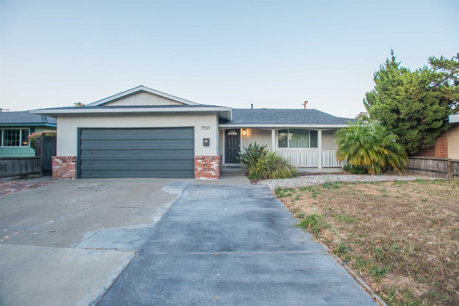 7559 Thorpe Way  Sacramento CA 95822 photo