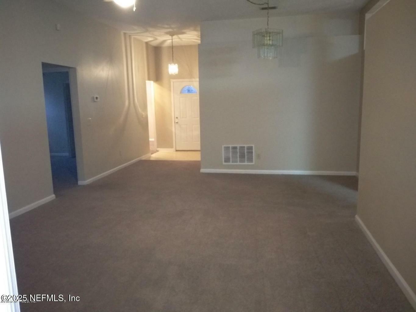 Property Photo: 12895 Bentwater Drive FL 32246