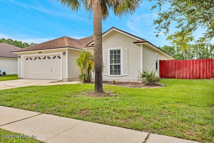 Property Photo: 12895 Bentwater Drive FL 32246