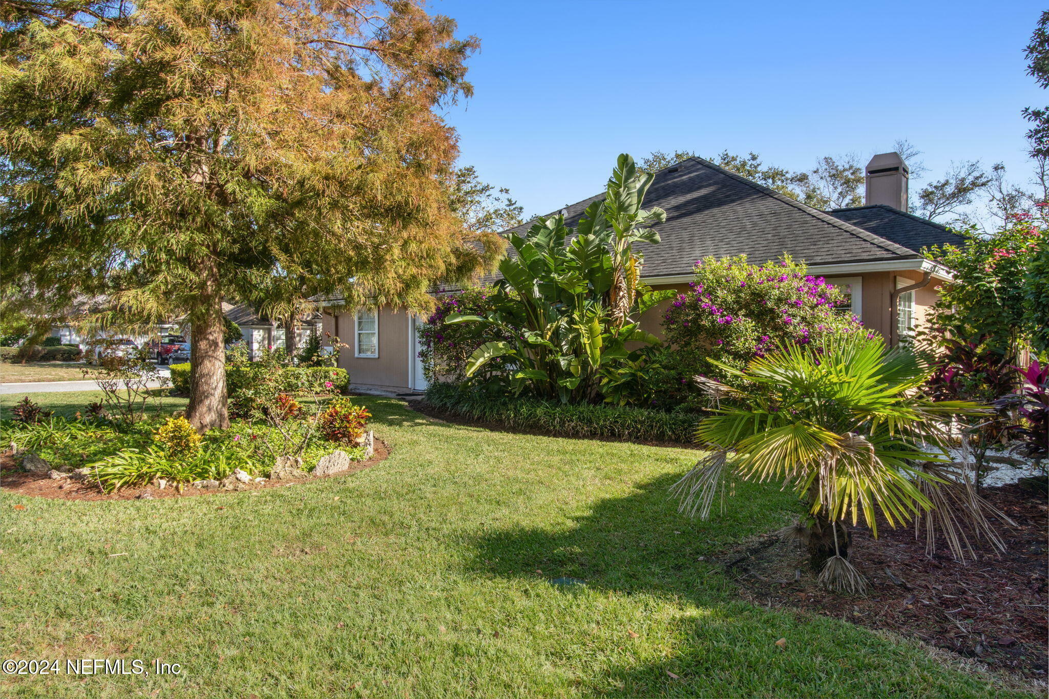 Property Photo: 1898 Blue Heron Lane FL 32250