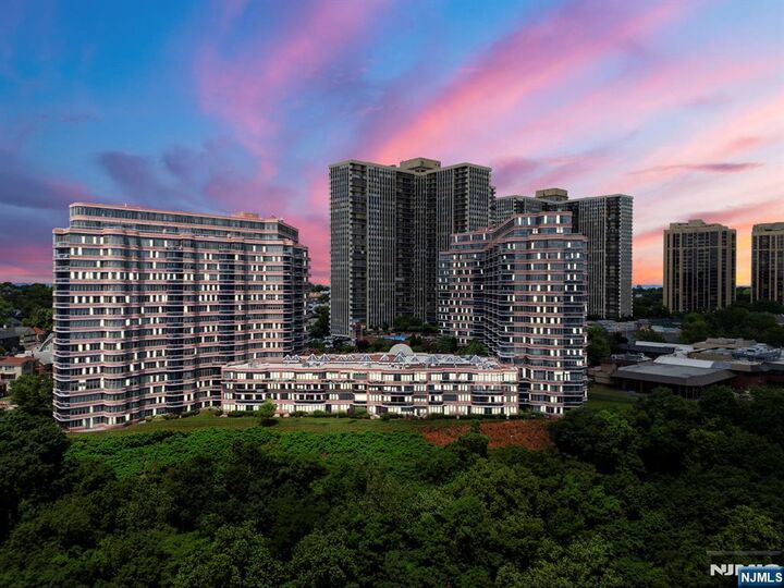 100 Carlyle Drive 12K-S  Cliffside Park NJ 07010 photo