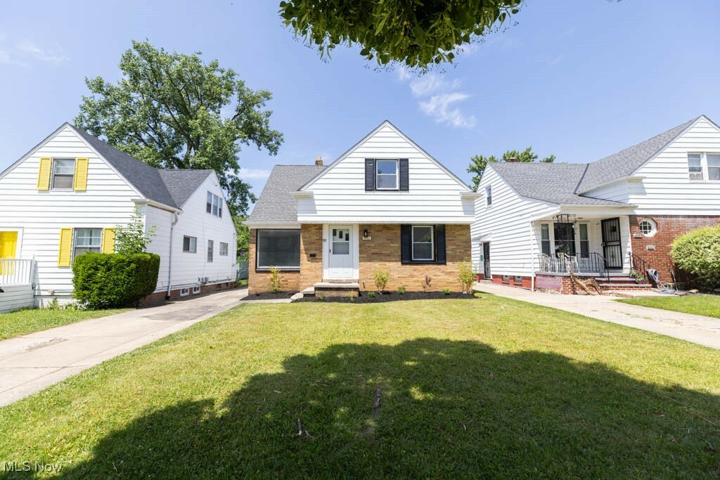 4033 Stonehaven Road  South Euclid OH 44121 photo