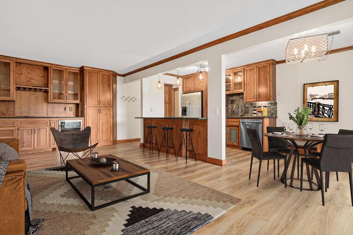 Property Photo:  4424 Cedar Lake Road S 4  MN 55416 