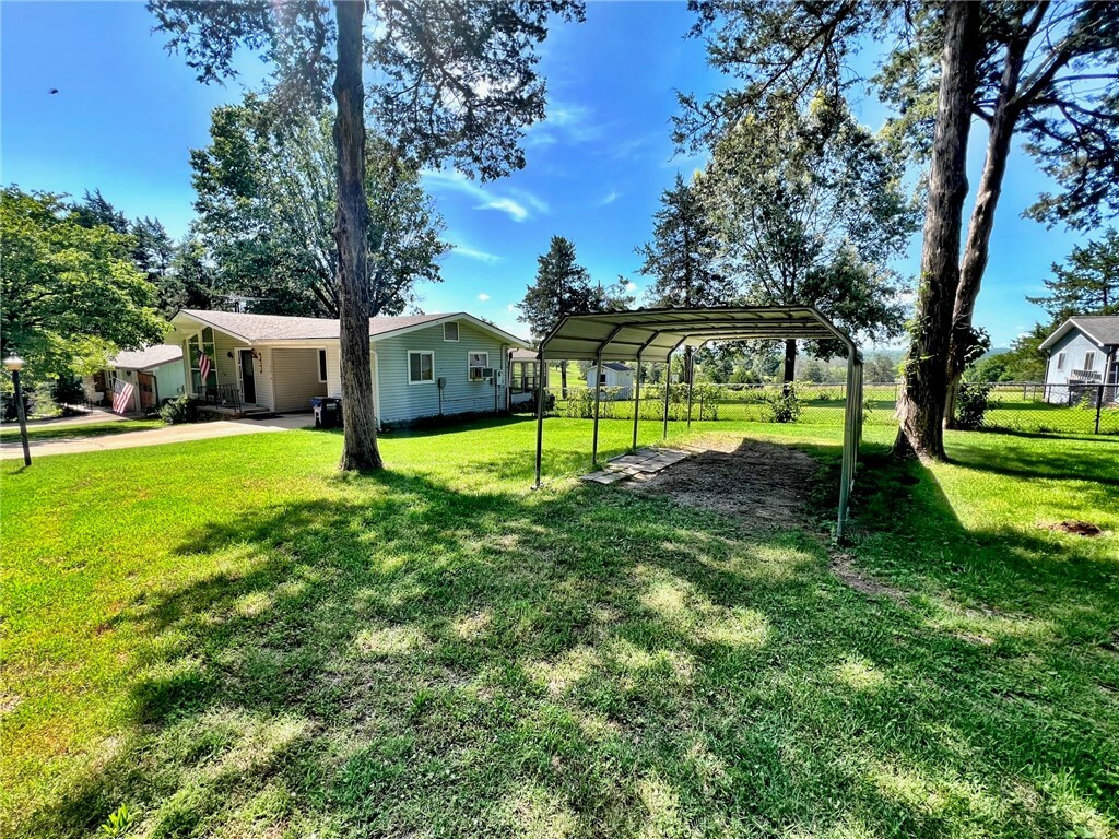 Property Photo: 232 Robin Trail AR 72644