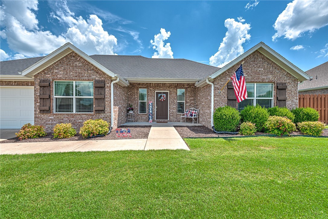 Property Photo: 477 Caballo Street AR 72730