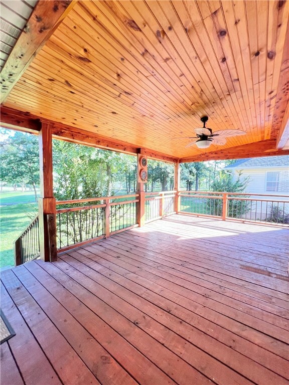 Property Photo: 6 Hillcrest Drive AR 72631