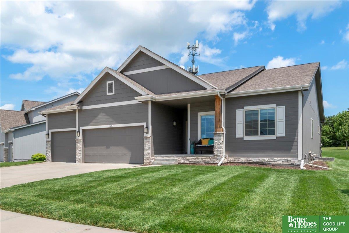Property Photo: 5169 N 179 Avenue NE 68116