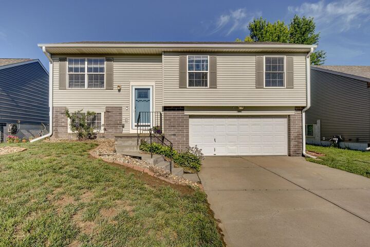 6702 N 78 Terrace  Omaha NE 68122 photo