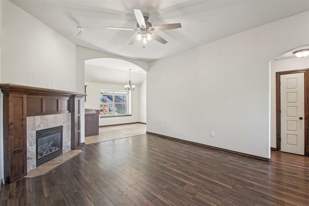 Property Photo: 1629 Rangeline Road OK 73071
