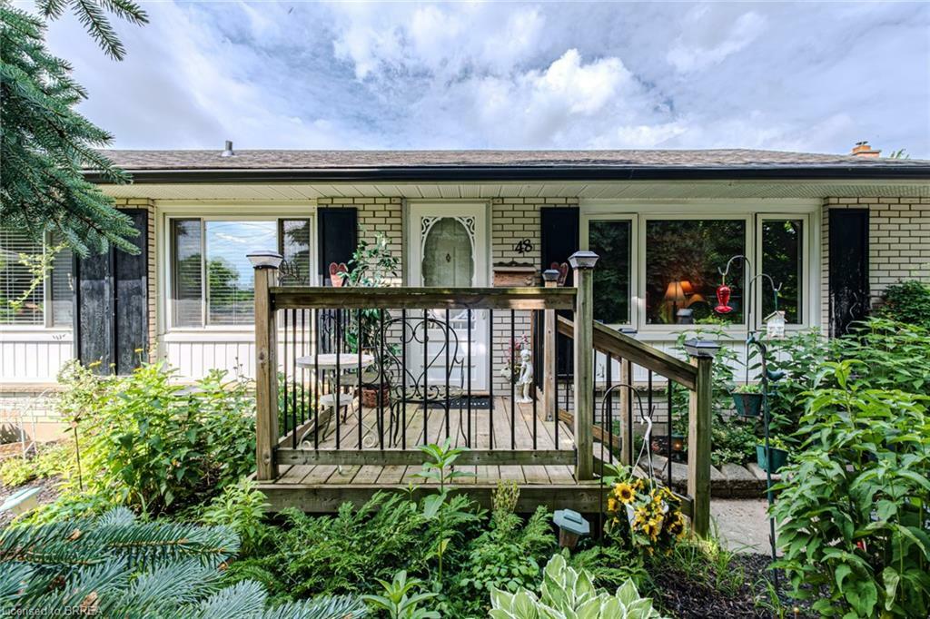 Photo de la propriété: 48 Market Street ON N3L 3B2