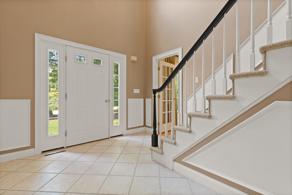 Property Photo: 15 Aspen Hollow Dr MA 02356