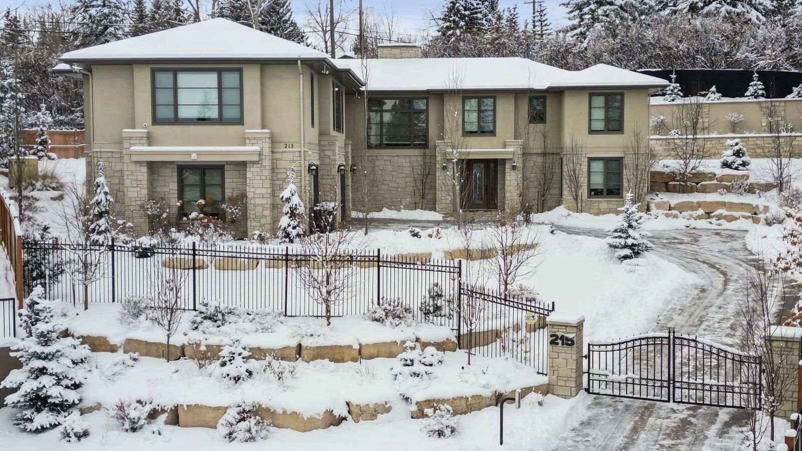 Photo de la propriété: 215 Patton Court SW AB T2V 5G4