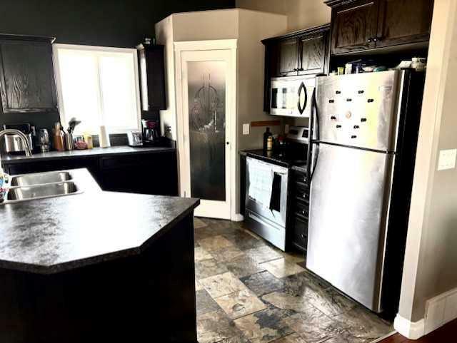 Photo de la propriété:  9303 94 Street  AB T0H 3S0 