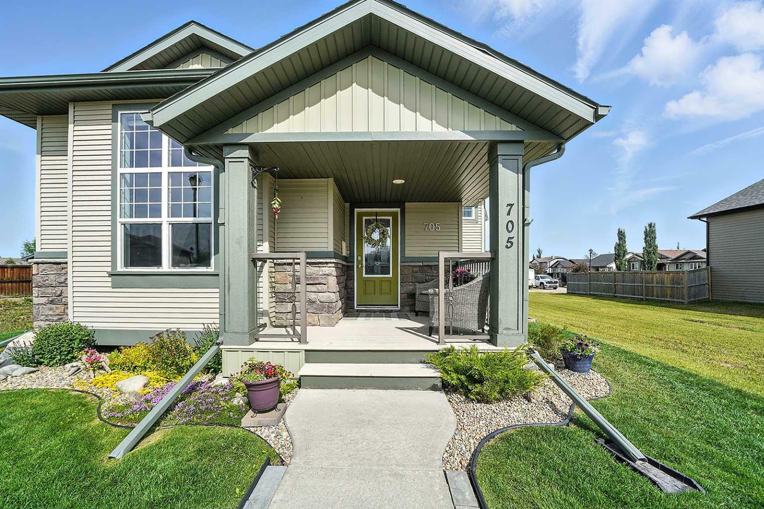 705 Cypress Lane  Springbrook AB T4S 0E5 photo