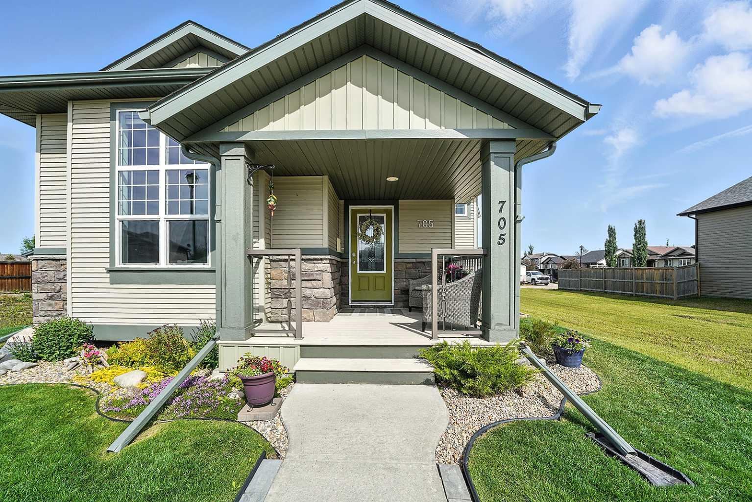 705 Cypress Lane  Springbrook AB T4S 0E5 photo