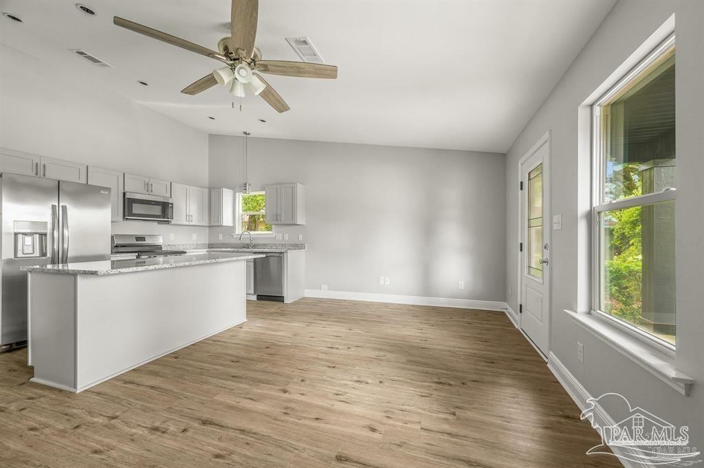 Property Photo: 1908 N Tarragona St FL 32503