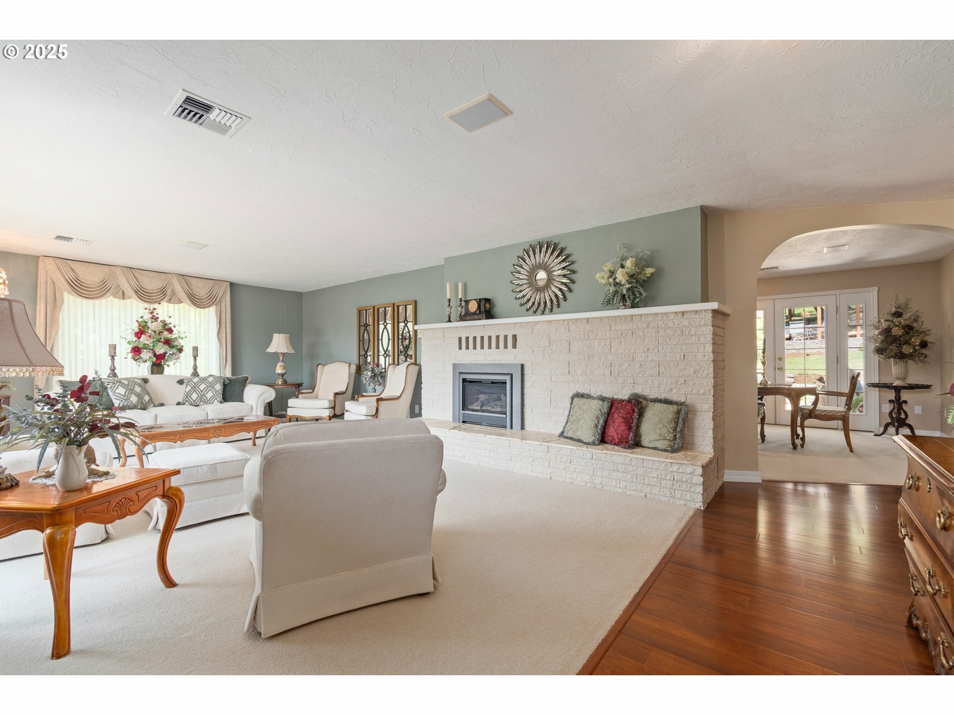 Property Photo:  27023 Petzold Rd  OR 97402 