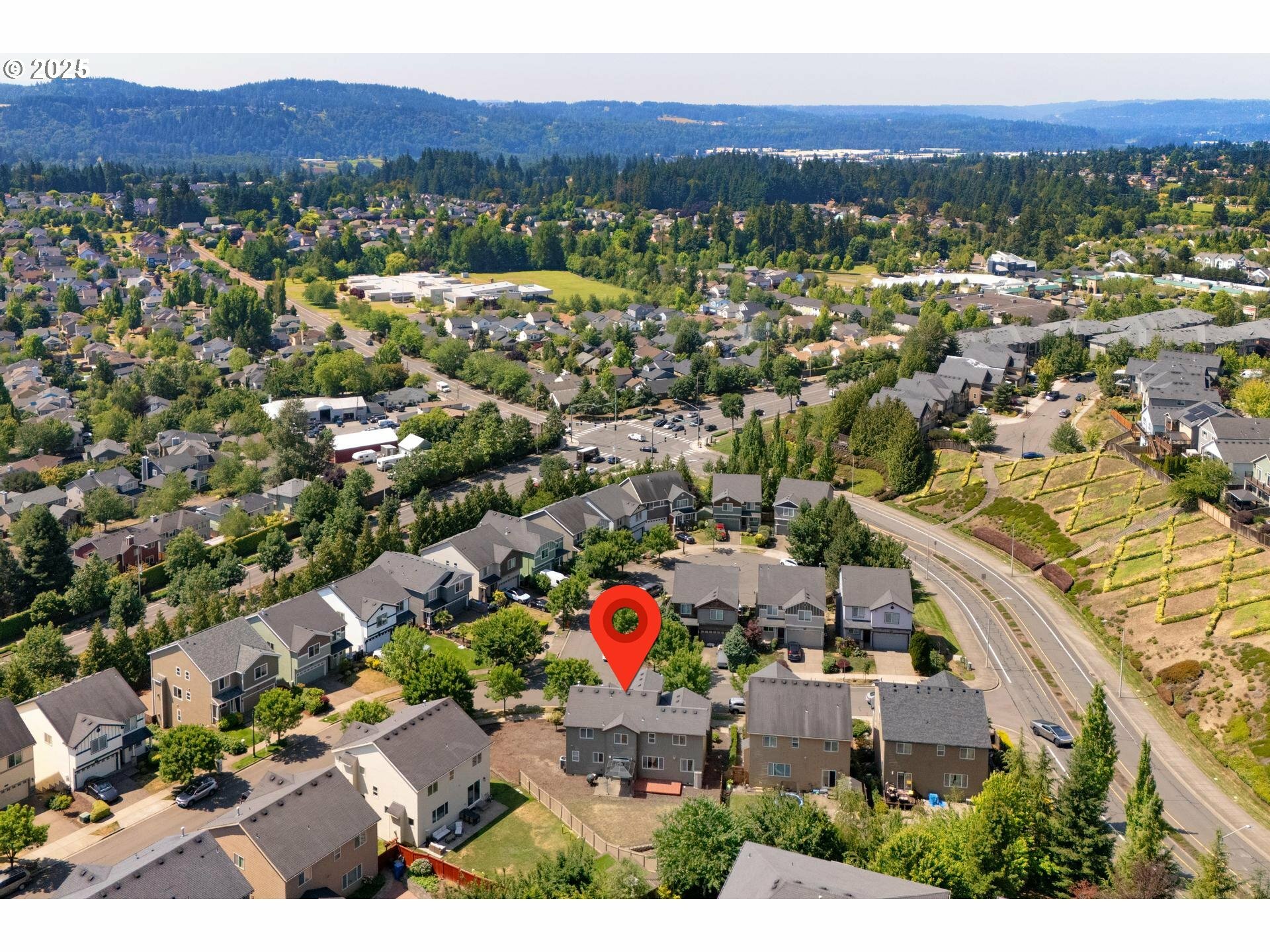 Property Photo:  13061 SE Meadehill Ave  OR 97086 