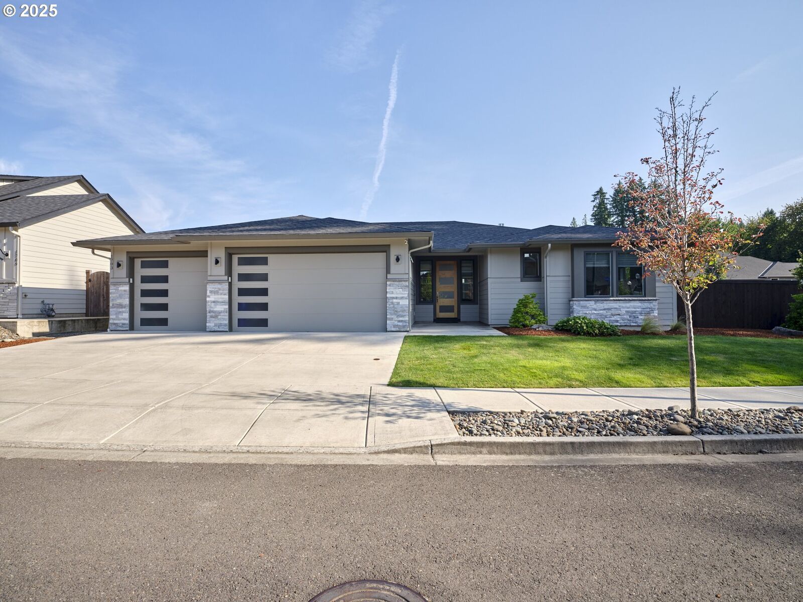 Property Photo:  1703 SE 42nd Way  WA 98606 