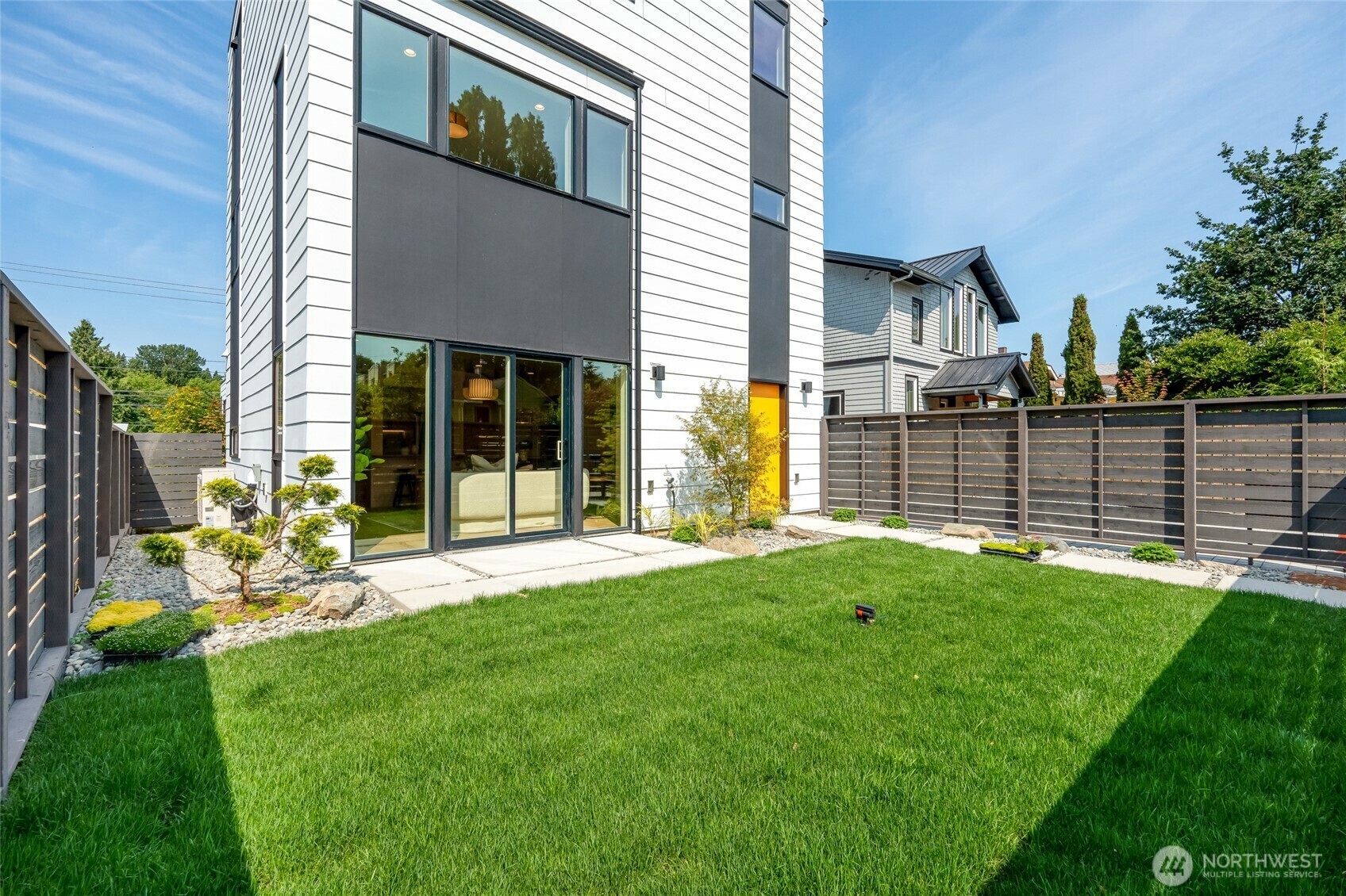 5429  25th Avenue SW  Seattle WA 98106 photo