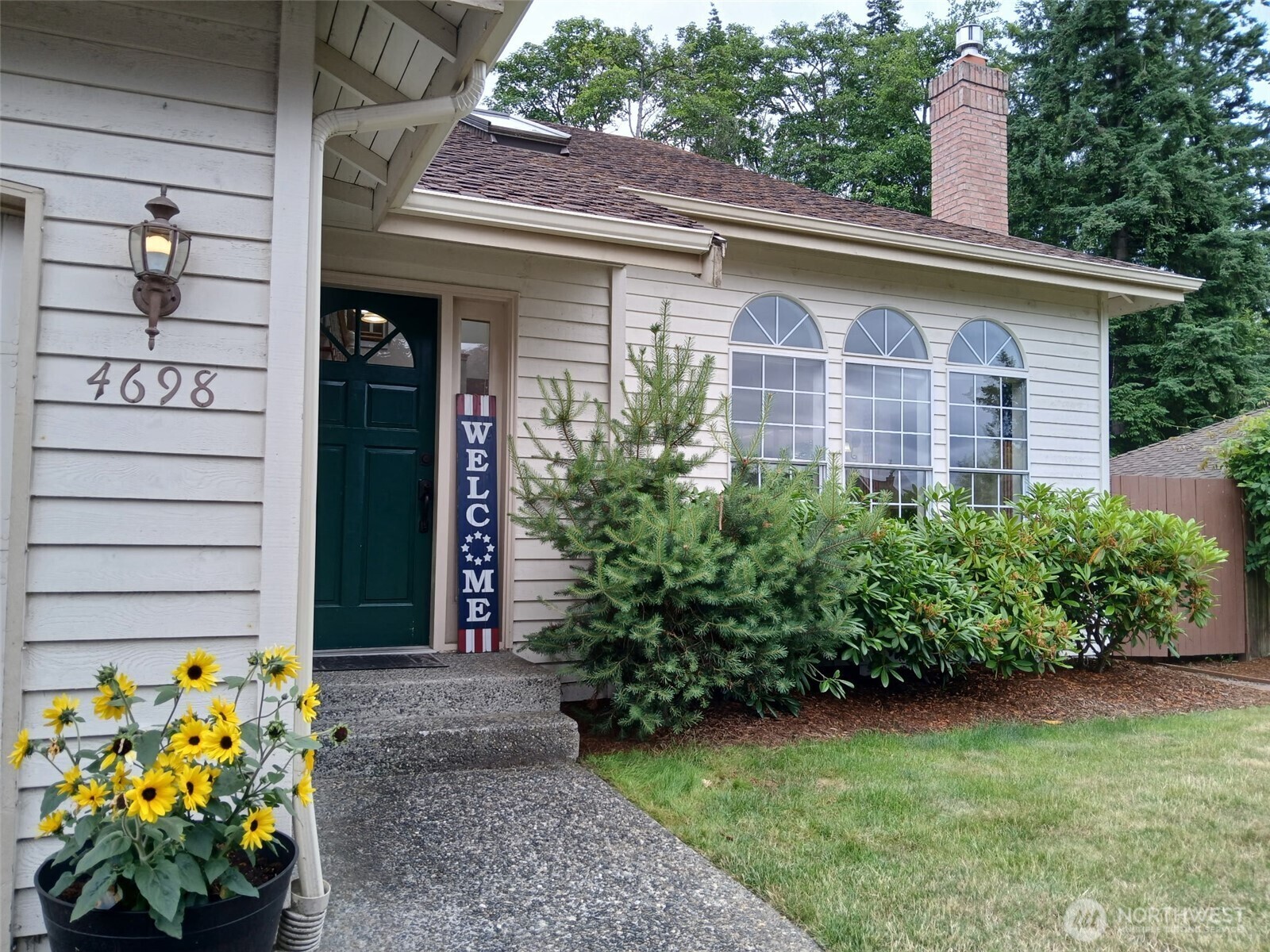 Property Photo: 4698 71st Place SW WA 98275