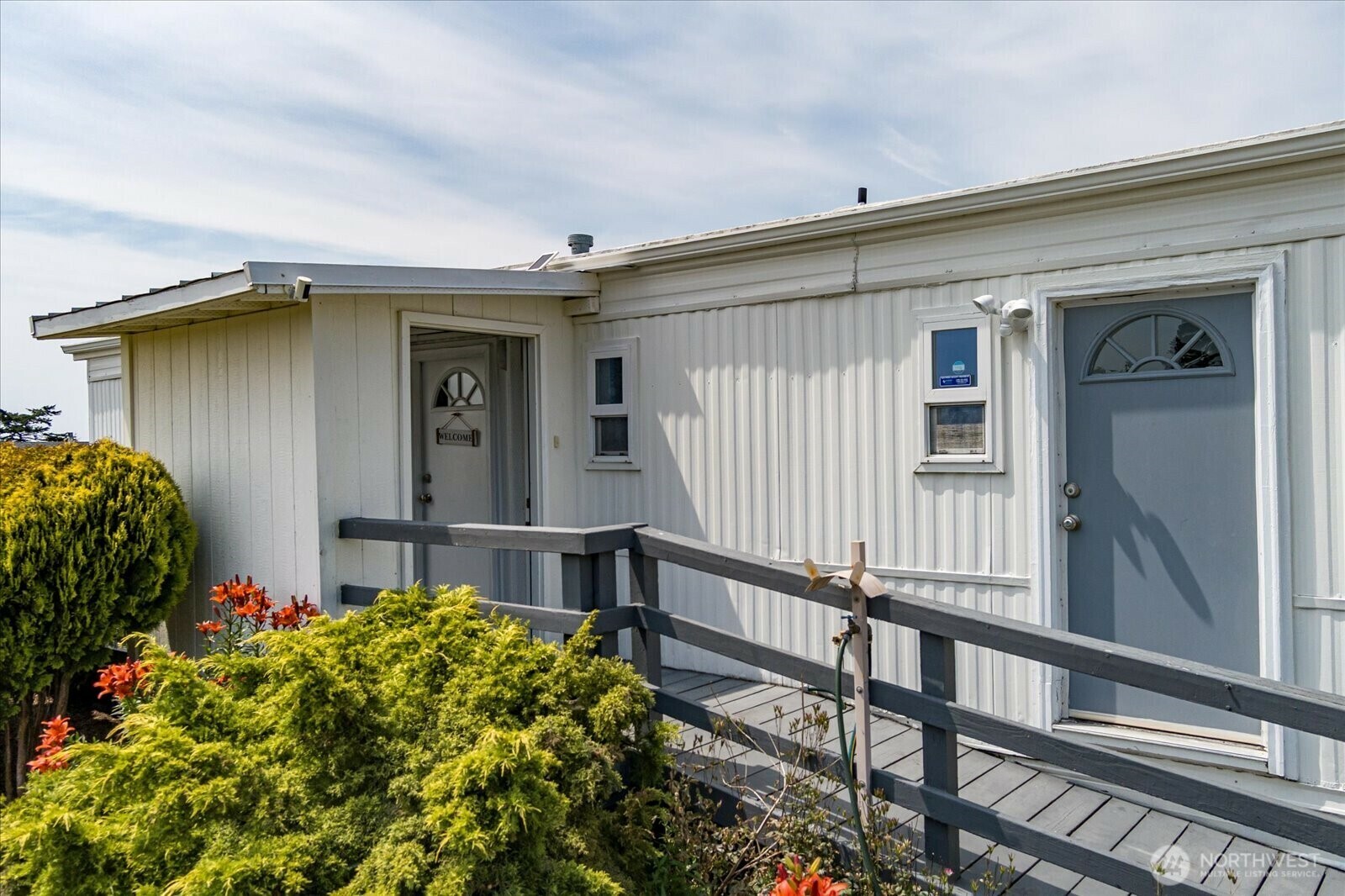 Property Photo: 2552 La Verde Street WA 98239