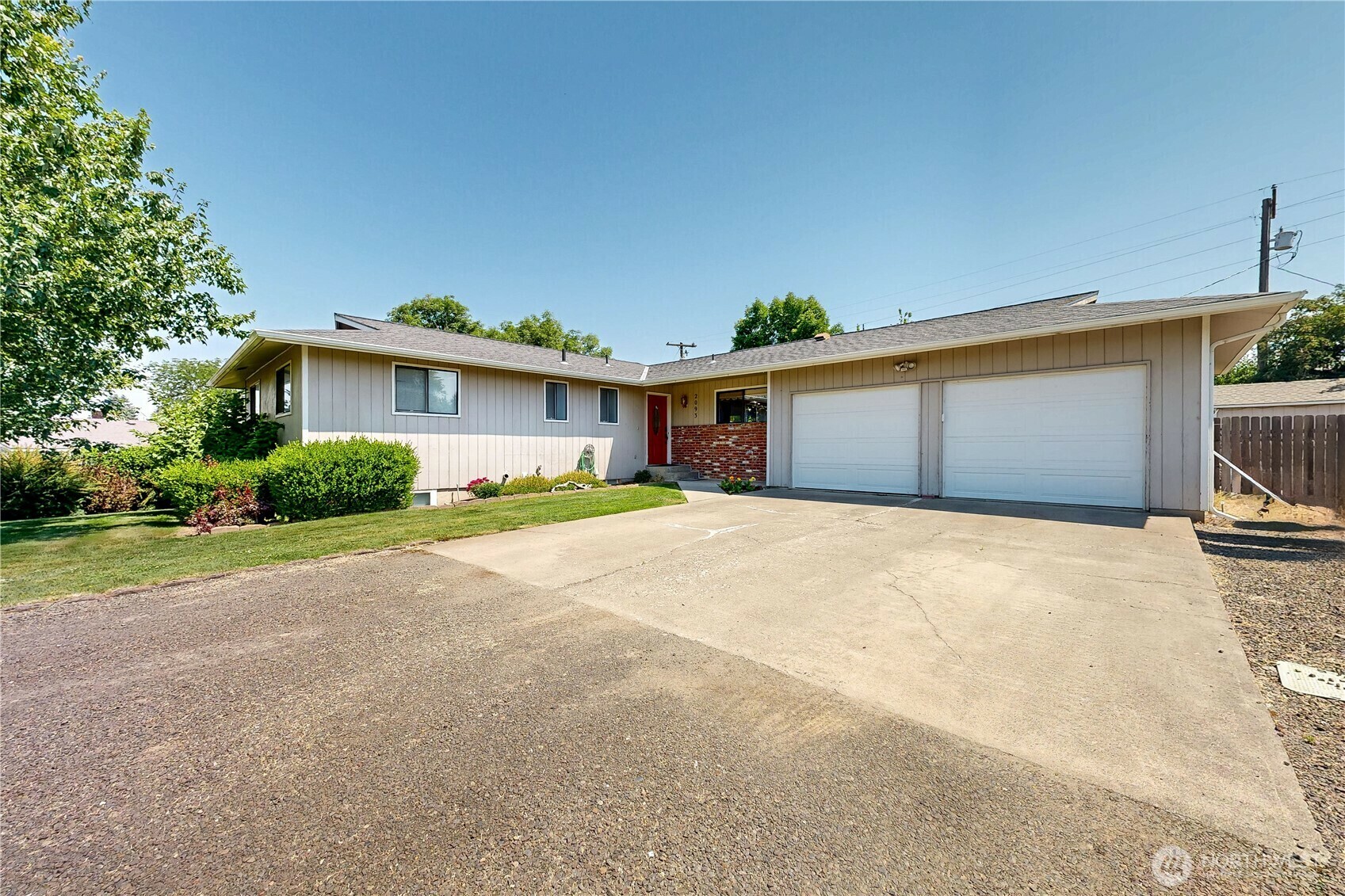 Property Photo: 2093 Parish Street WA 99362