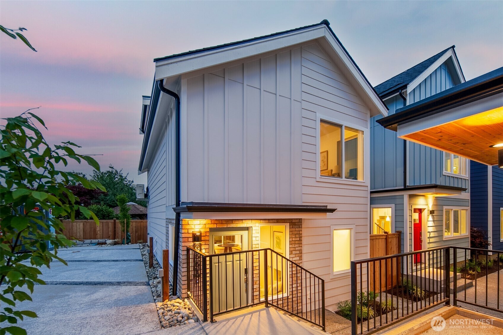 Property Photo: 9220 4th Avenue NW WA 98117
