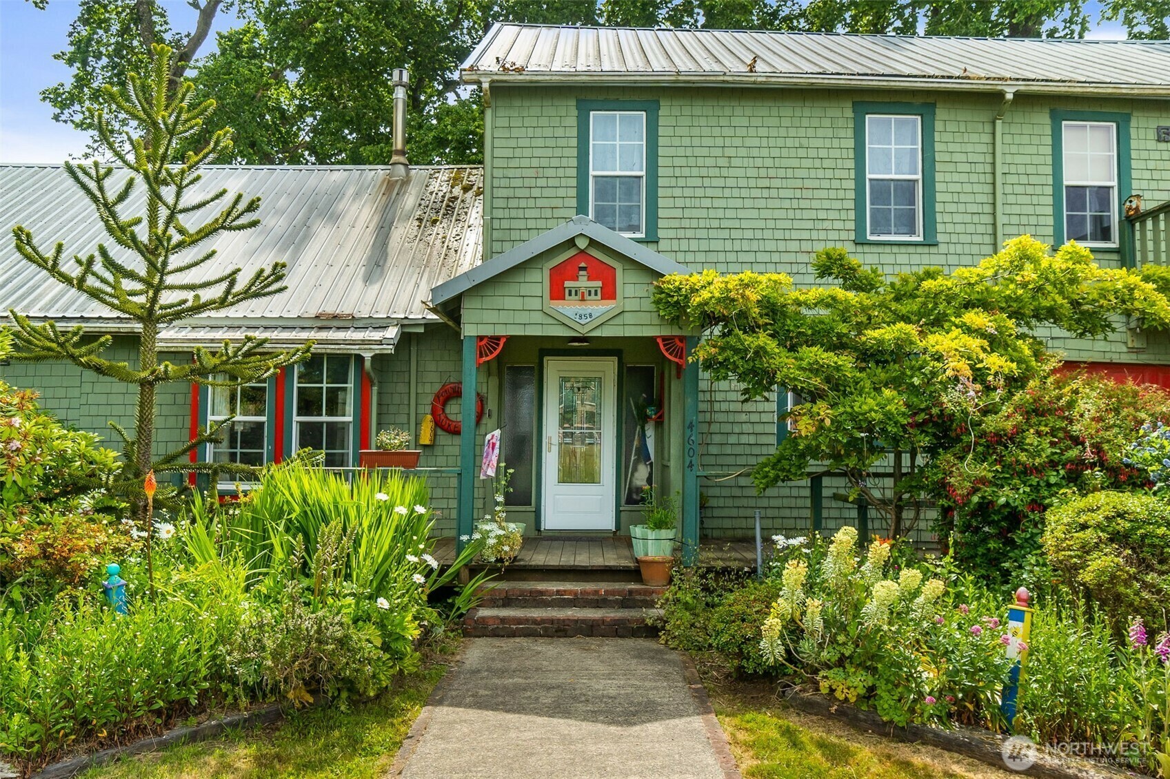 Property Photo: 4604 4th St WA 98590