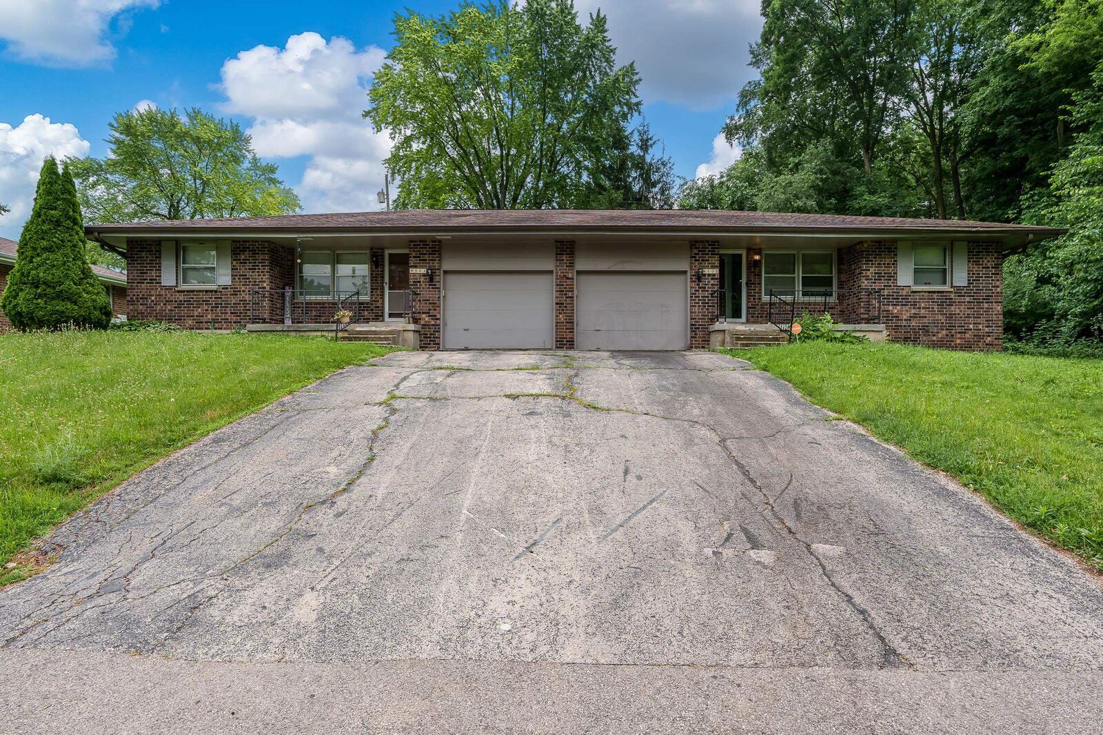 Property Photo:  4801 Javelin Drive  IL 61108 