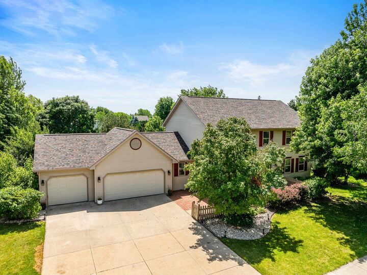 629 E Apple Creek Road  Appleton WI 54913 photo
