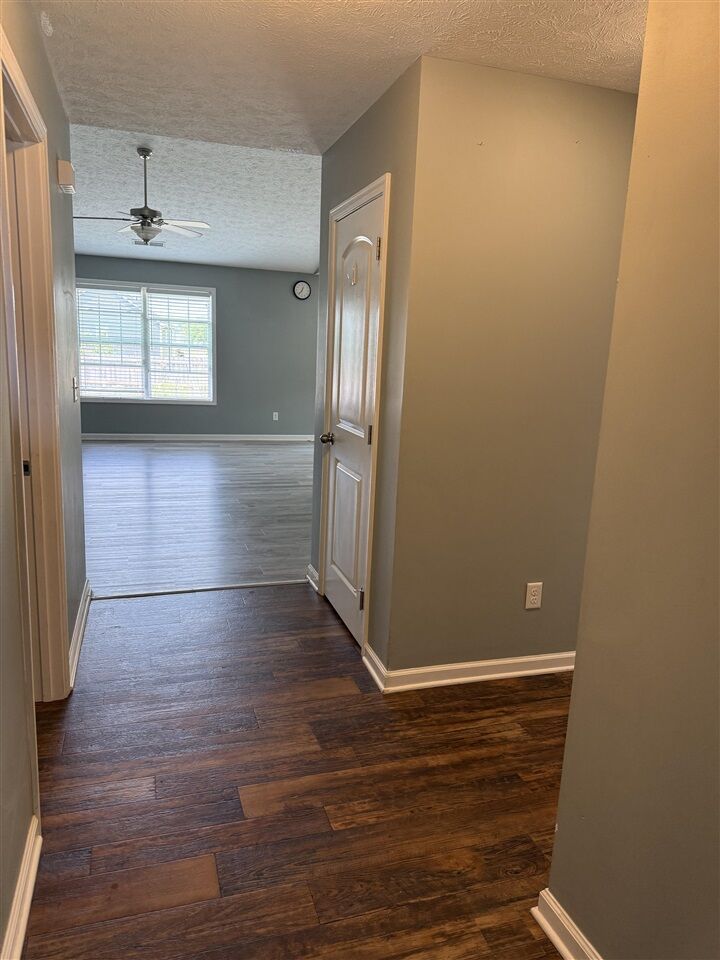 Property Photo: 1203 Chicory Way KY 42104
