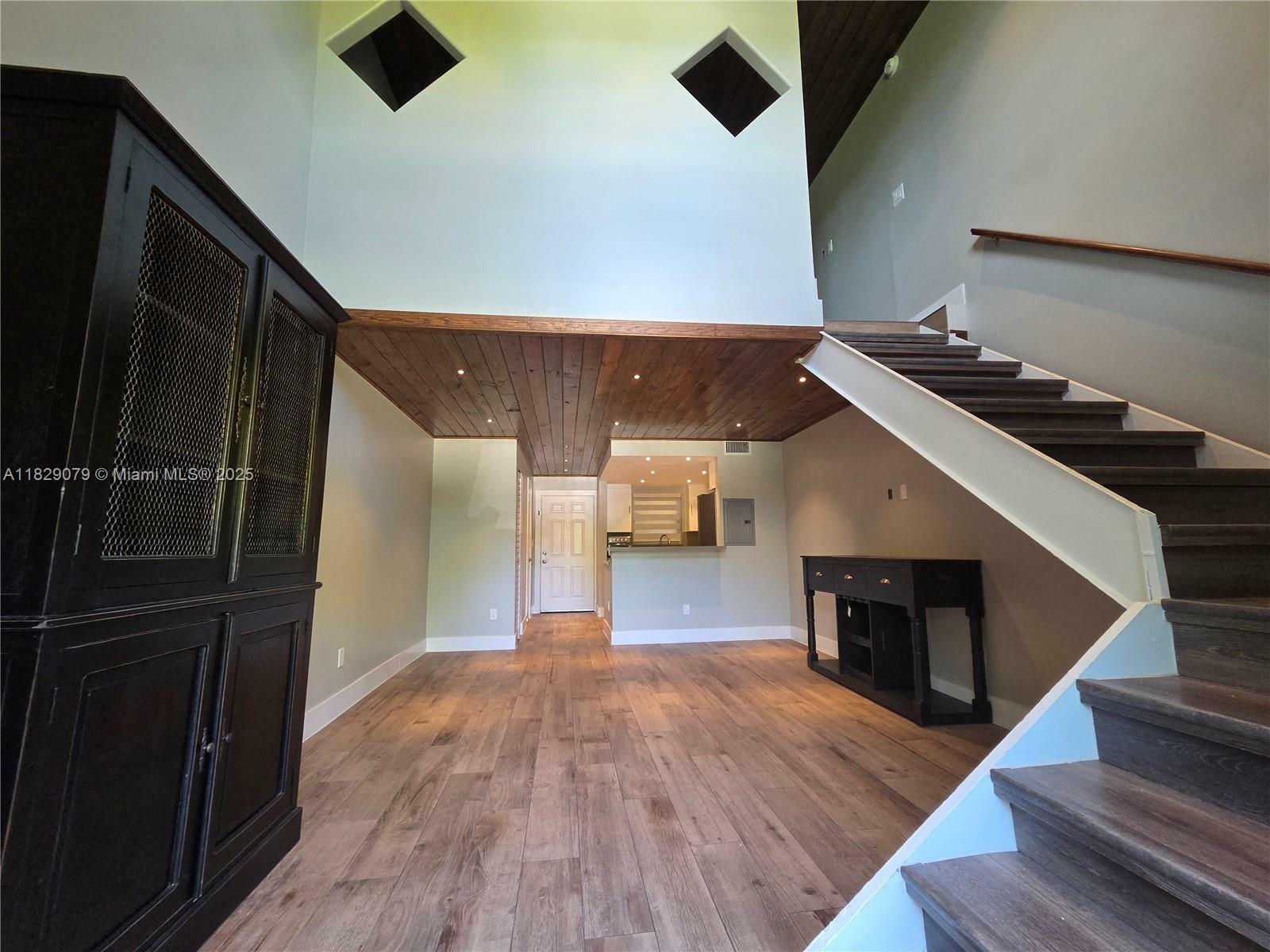 Property Photo: 8650 SW 109th Ave 3-204 FL 33173