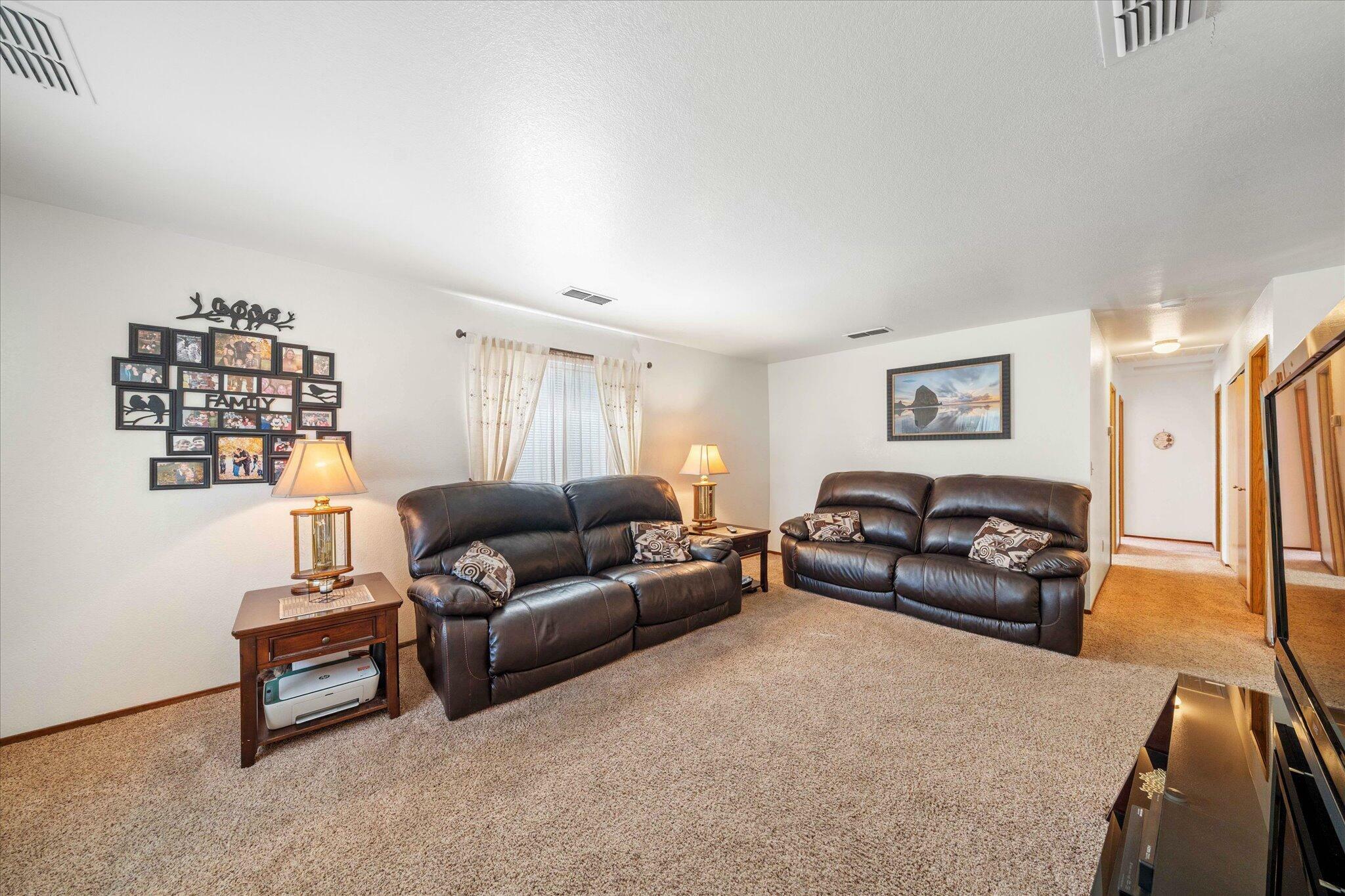 Property Photo:  1347 Woodside Meadows Drive  CA 96002 