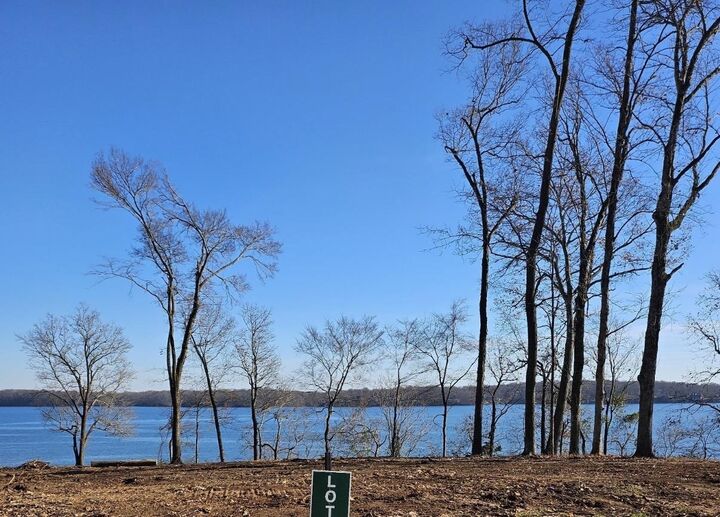 Property Photo:  304 Highland Cove  AL 35634 - FLORENCE 