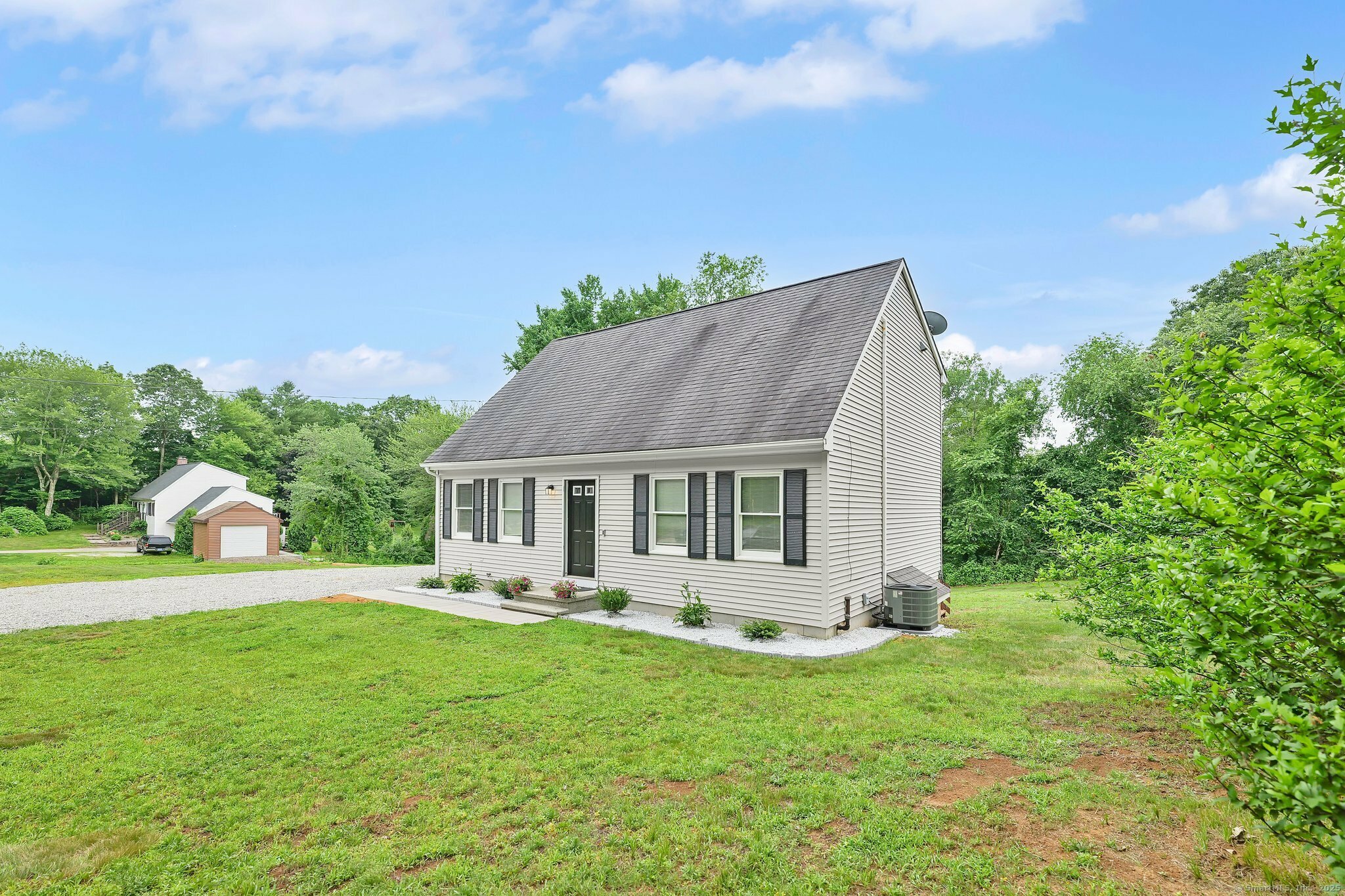 Property Photo: 398 Cabin Road CT 06415