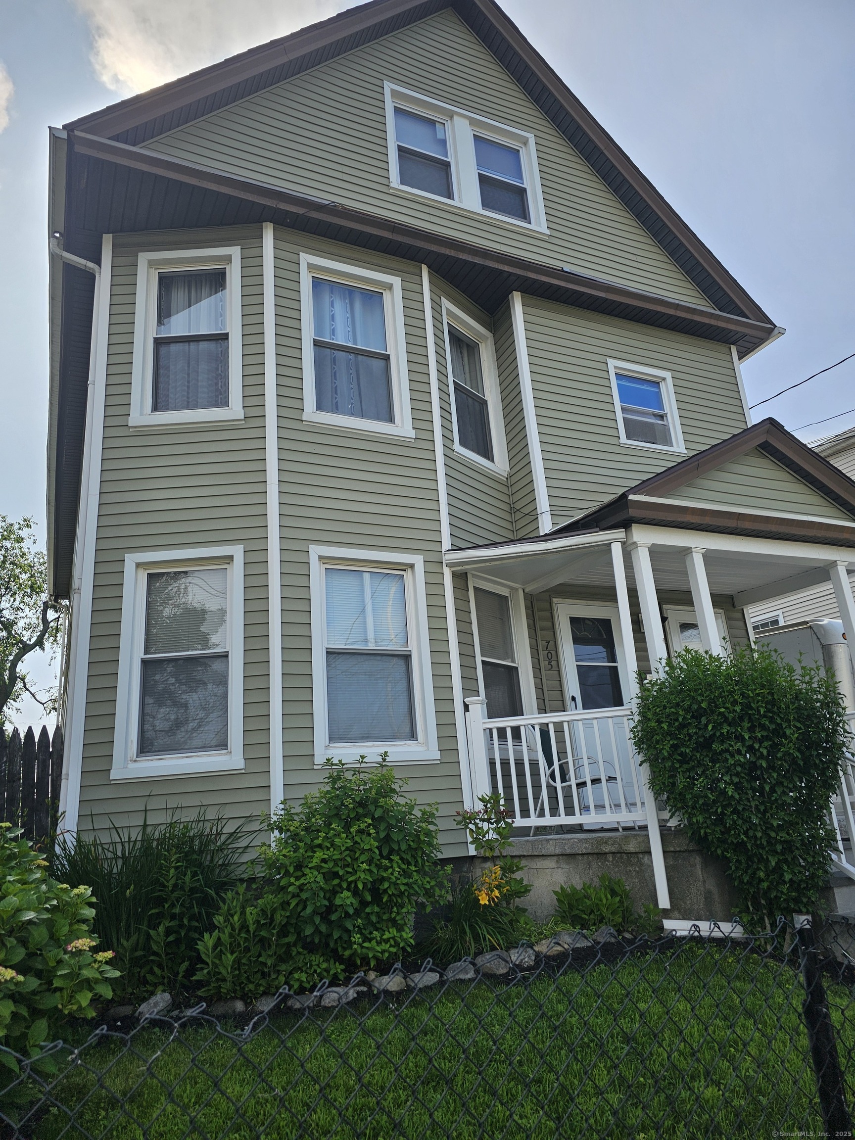 Property Photo: 705 Central Avenue CT 06607