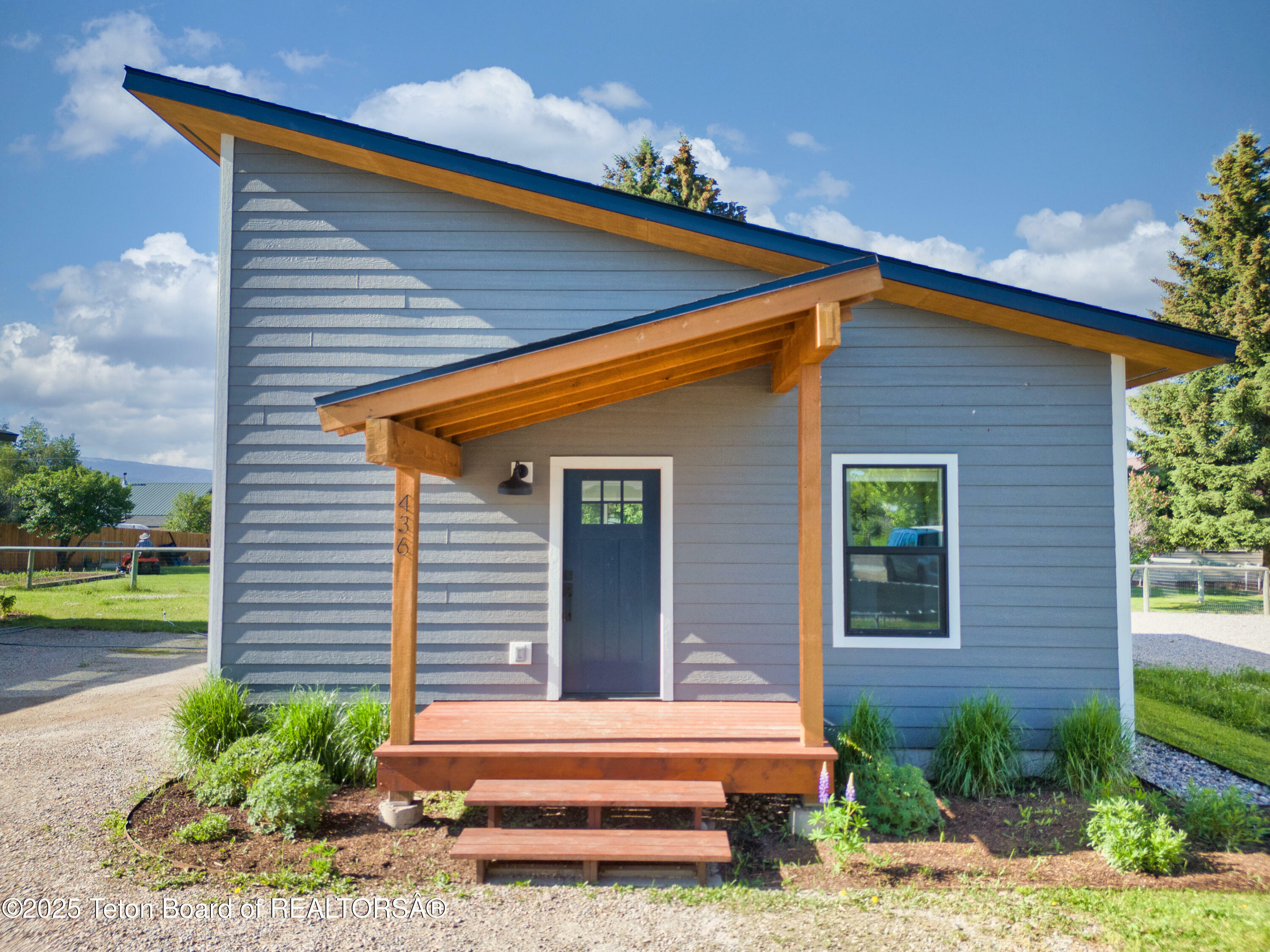 Property Photo: 436 E Little Avenue ID 83422