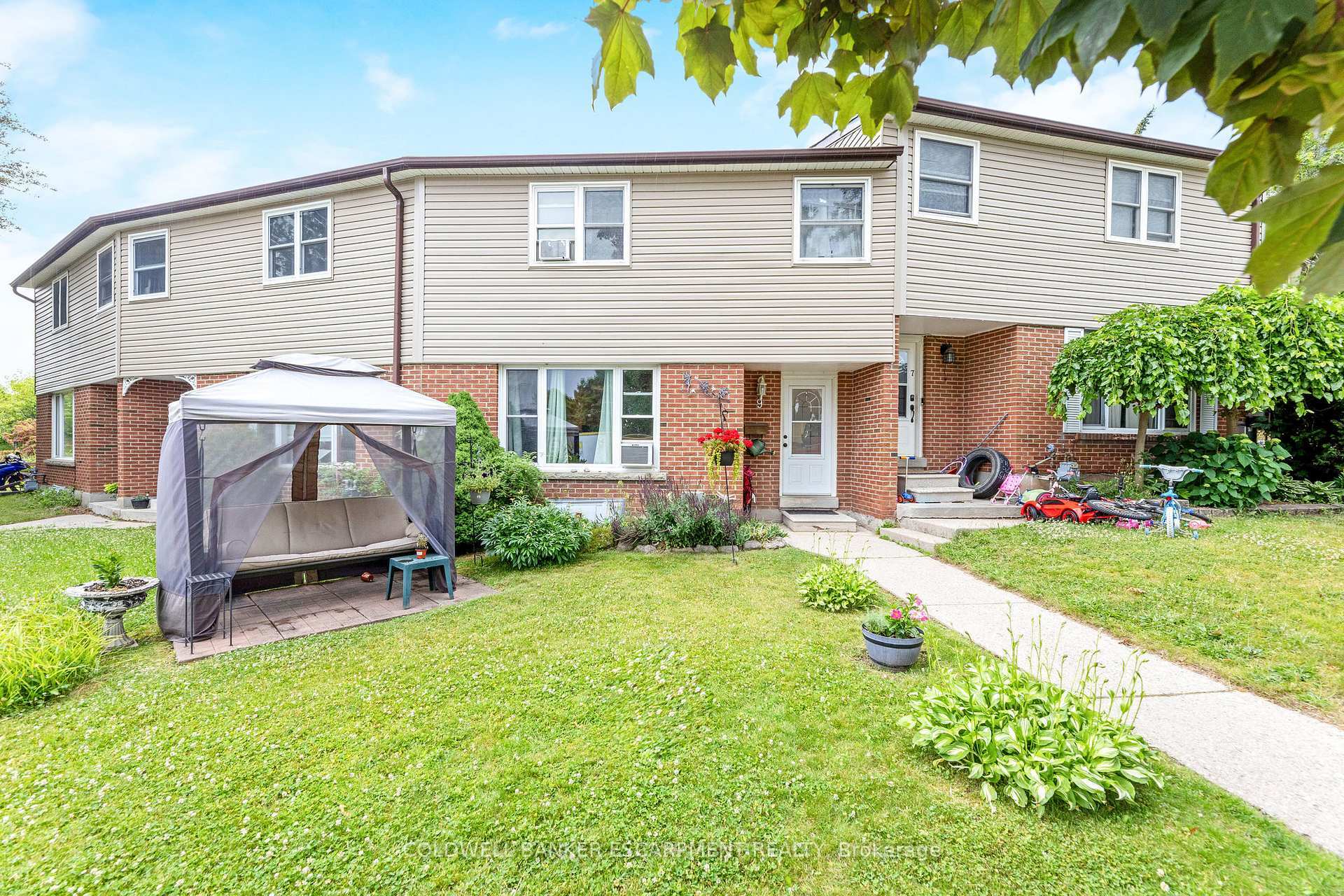 9 Kingham Road  Halton Hills ON L7J 1S3 photo