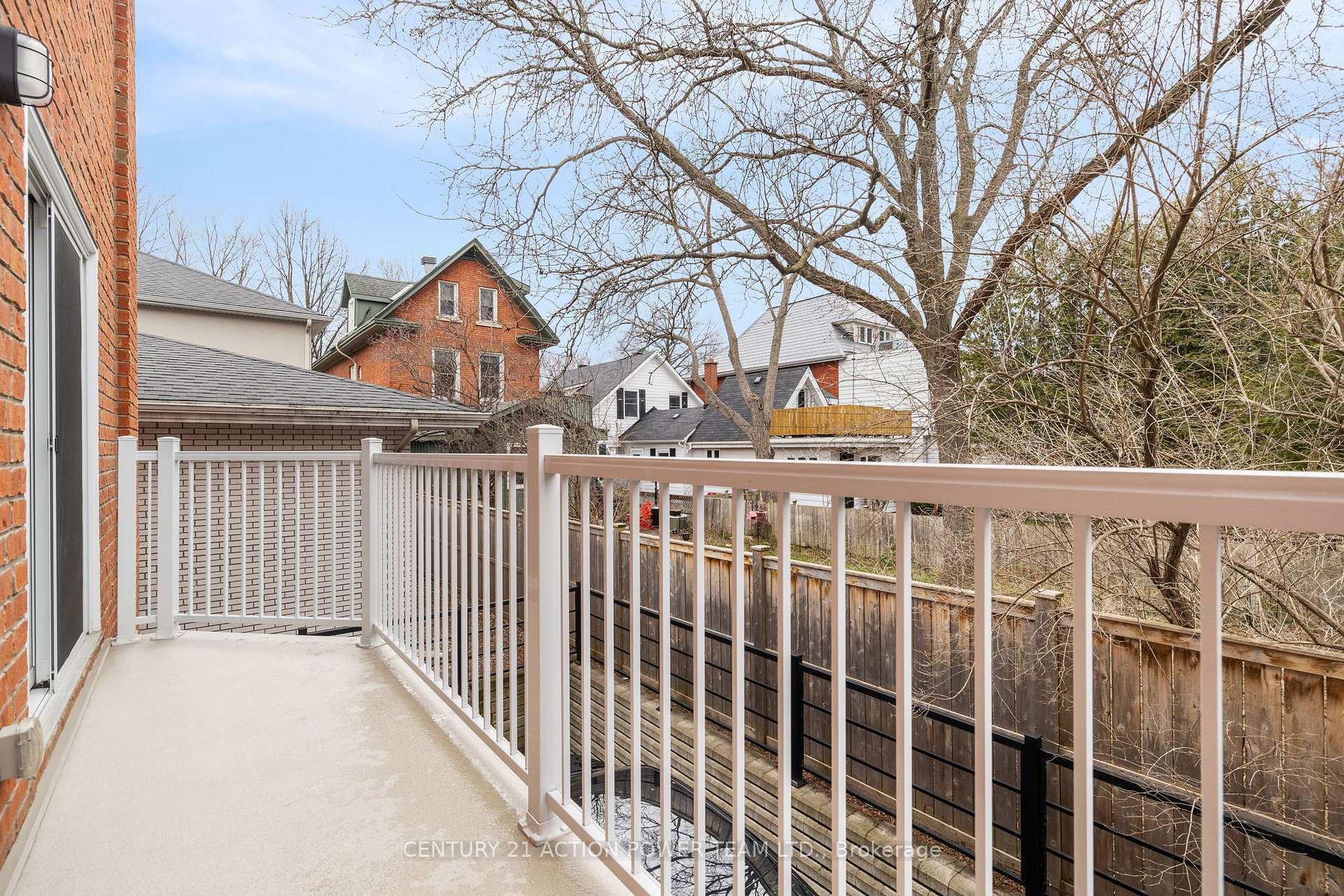 Property Photo: 48 Queen-Victoria Street ON K1M 2K4