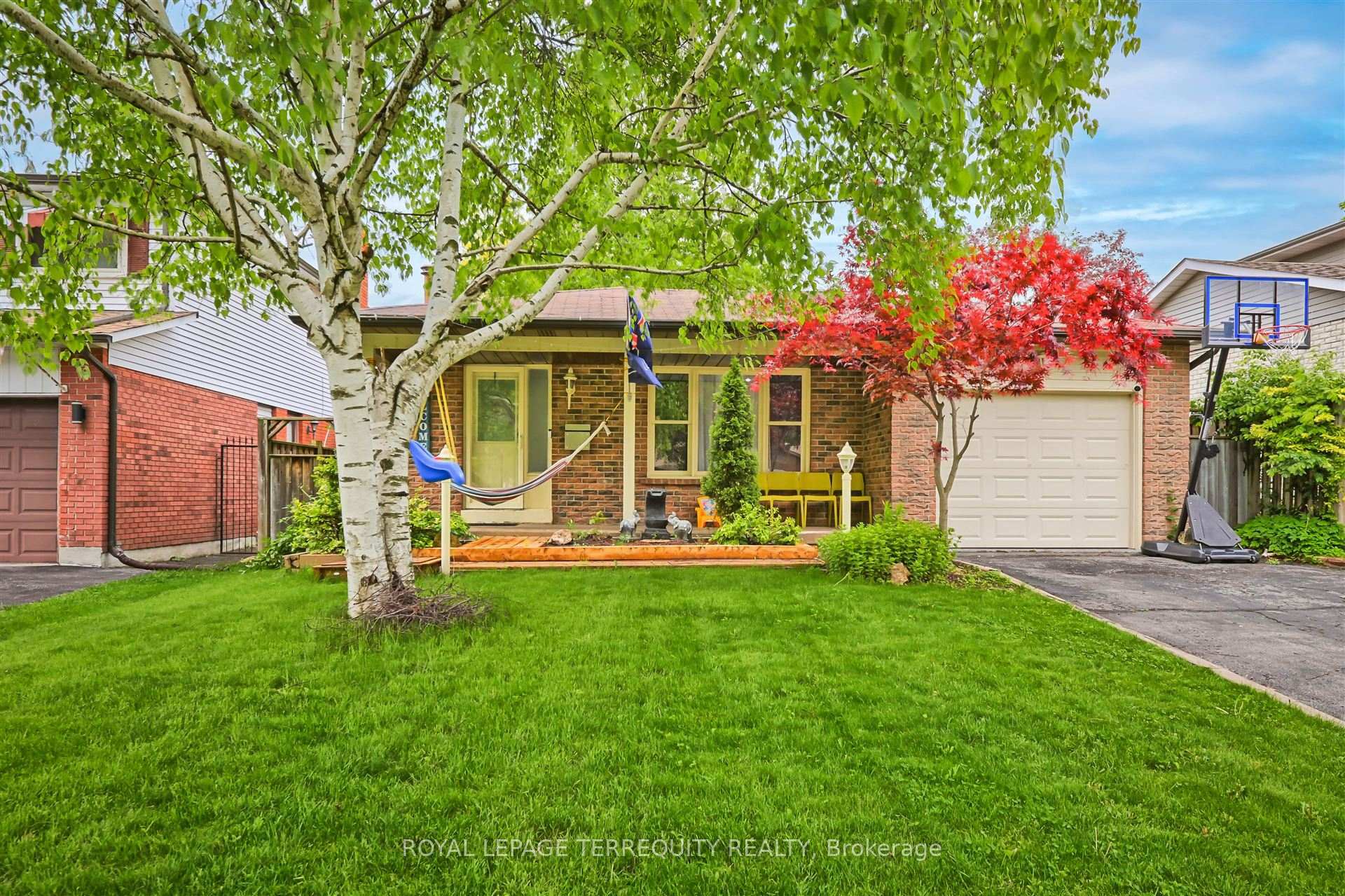 Property Photo: 1170 Trillium Court ON L1G 7M2