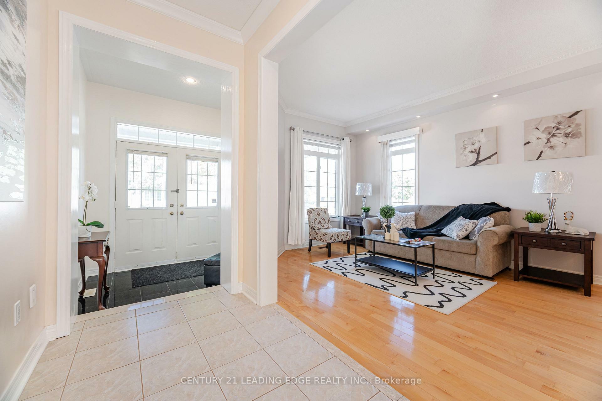 Property Photo:  227 Ridgecrest Road  ON L6C 2W8 