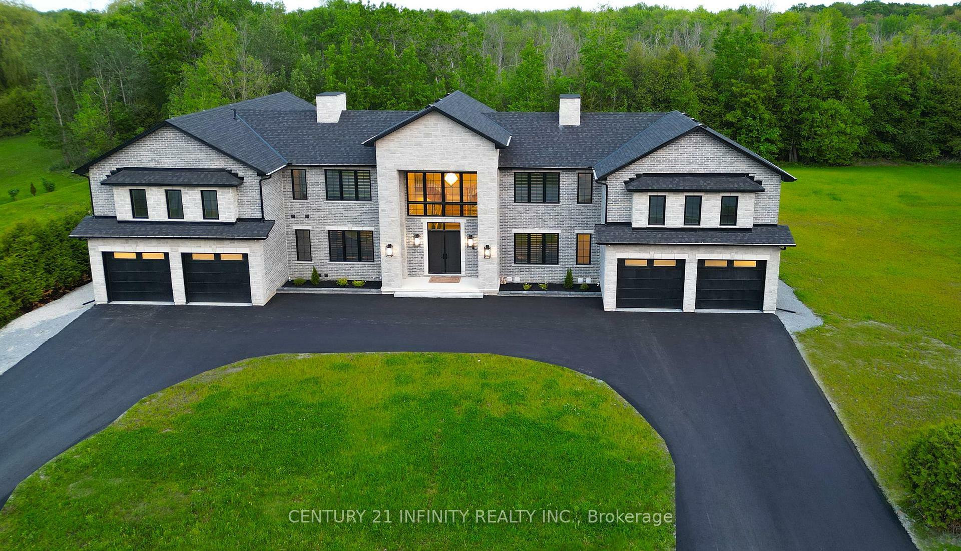 Photo de la propriété: 2033 Nash Road ON L1C 3K4