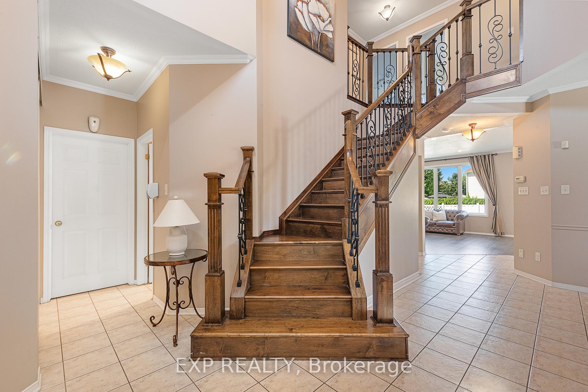 Photo de la propriété: 2132 Valenceville Crescent ON K4A 4K4