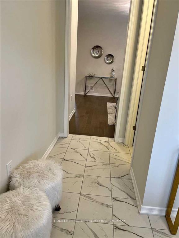 Property Photo: 127 Munro Circle ON N3T 0R4