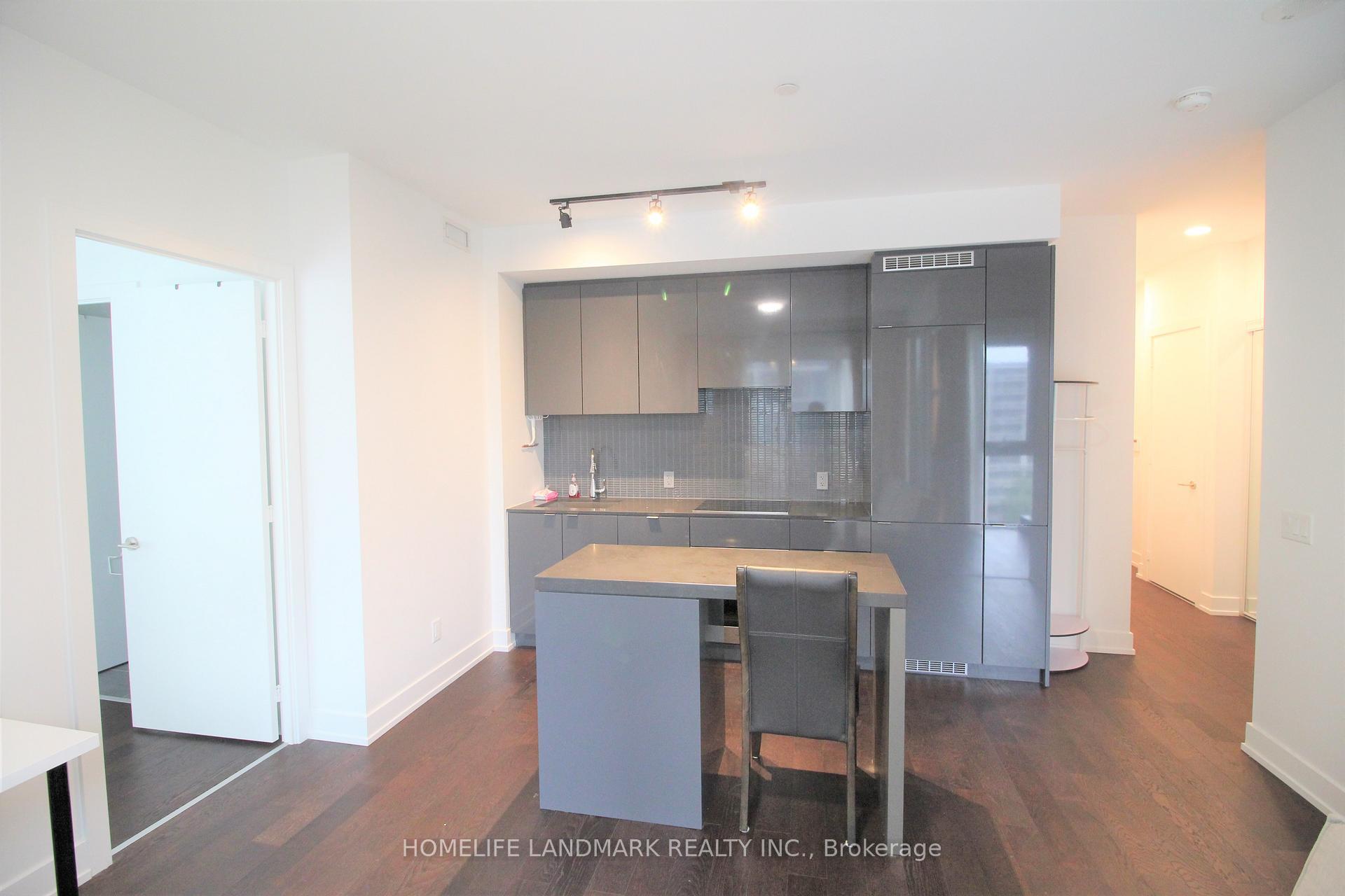 Property Photo: 7 Grenville Street 1107 ON M4Y 1A1