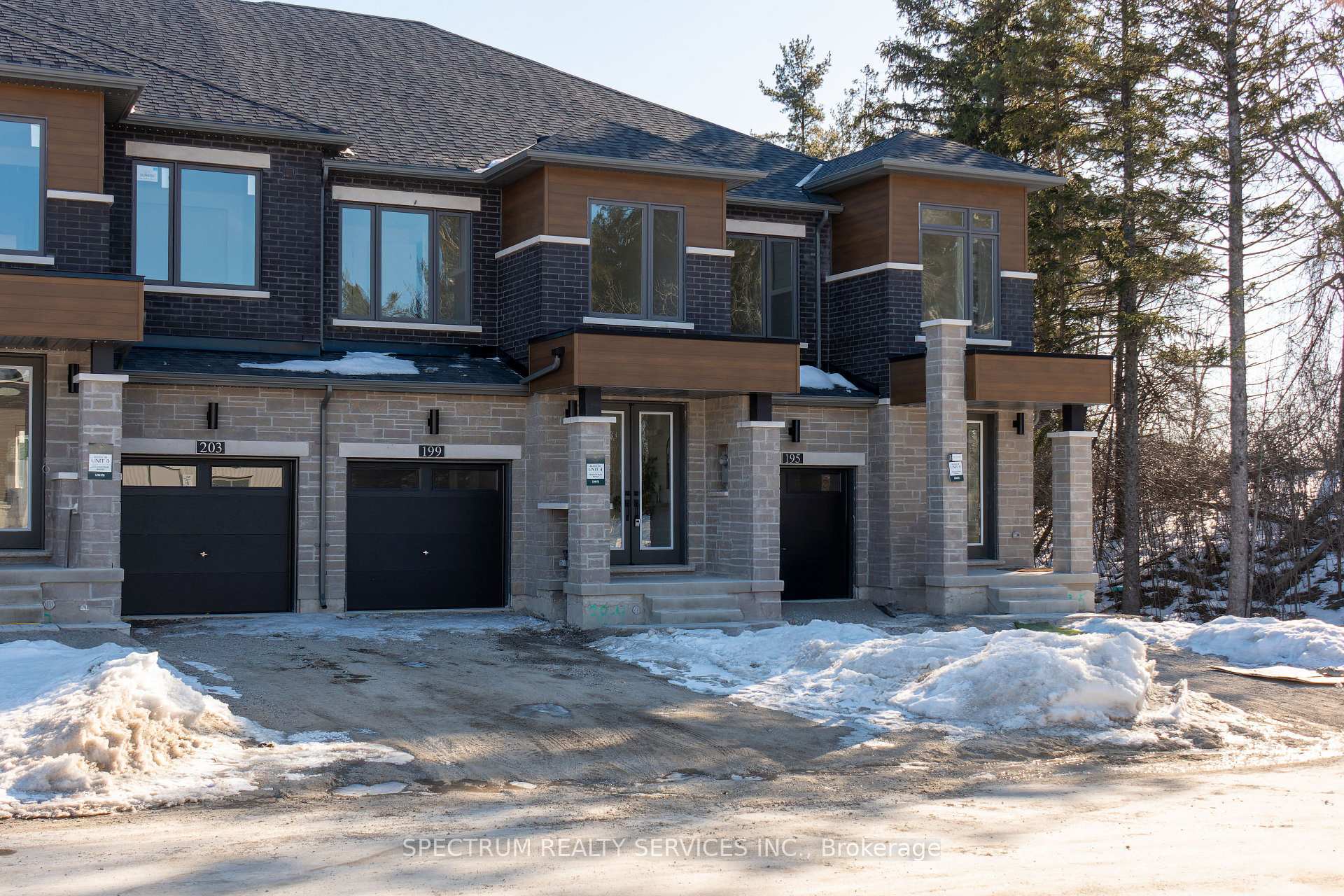 Property Photo: 199 Grand Trunk Avenue ON L4H 3M1