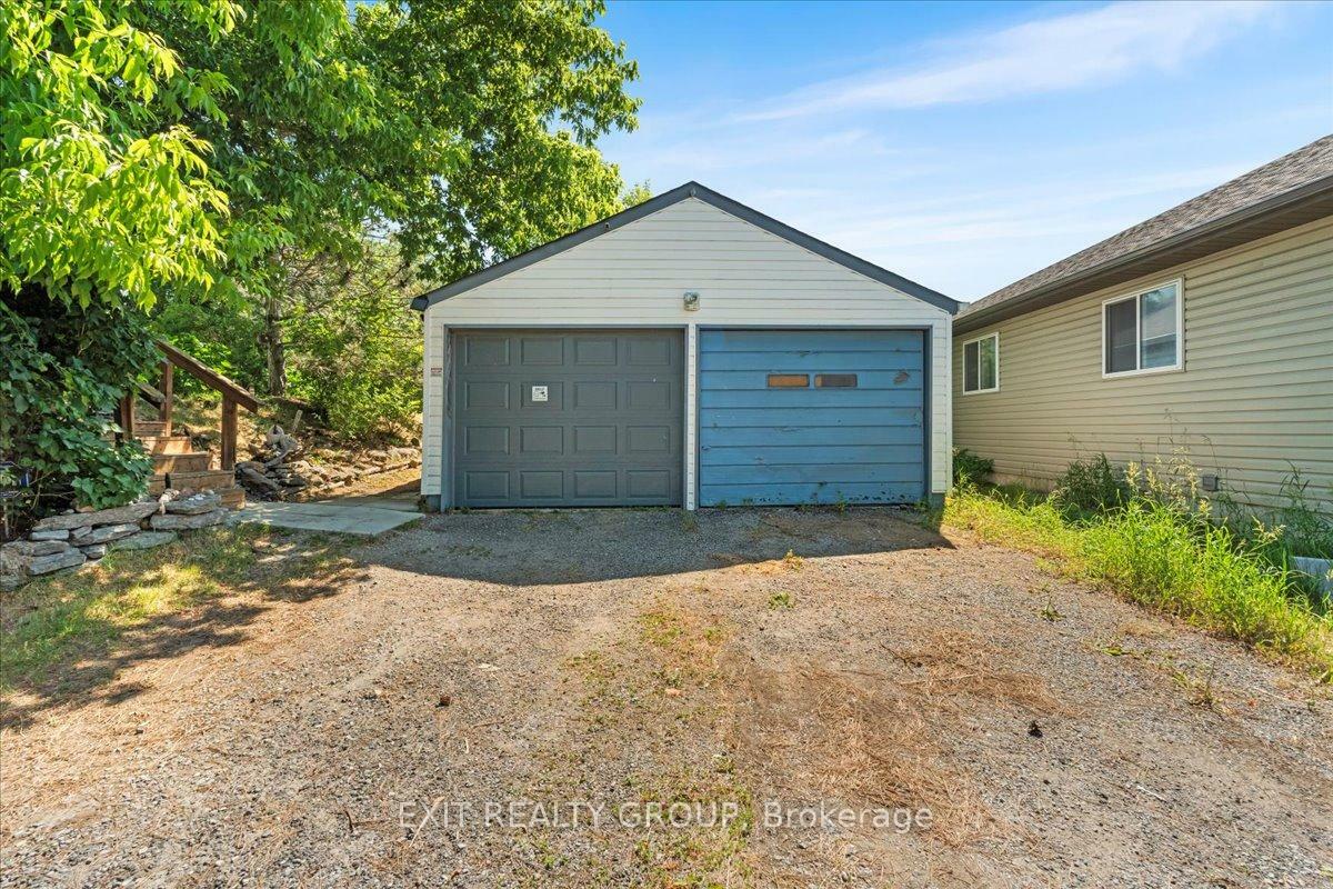 Property Photo: 358 Riverside Parkway ON K0K 2C0