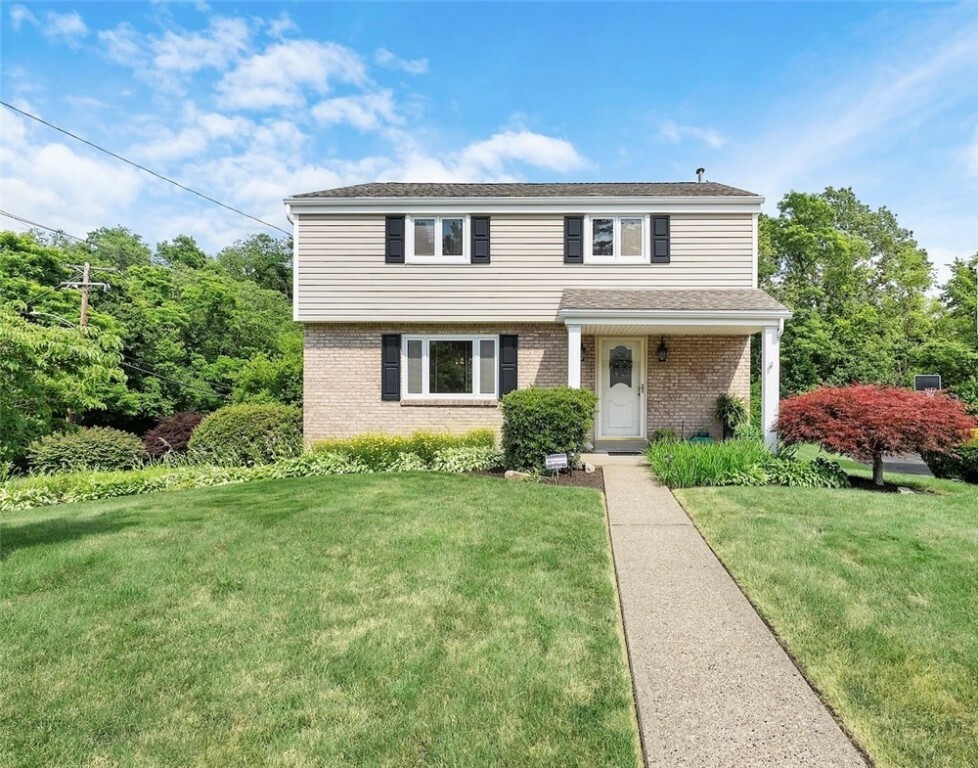 Property Photo: 1031 Fiddleback Dr PA 15136