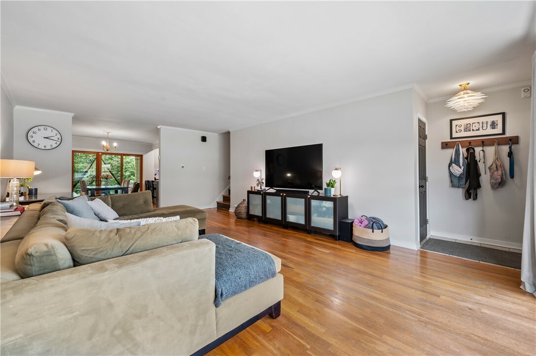 Property Photo: 6585 Rosemoor Street PA 15217